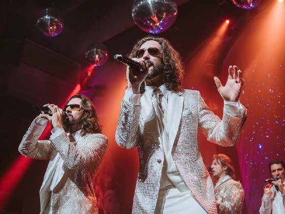 Bee Gees by Maincourse - Europas größte Bee Gees Tribute Show